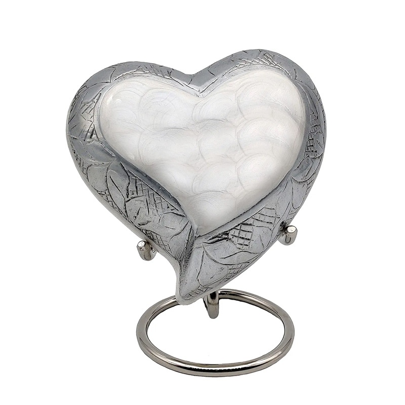 White Heart Keepsake Urn Mini Ash Urn Small Handcrafted Cremation Urn for Ashes Tribute to Your Love
