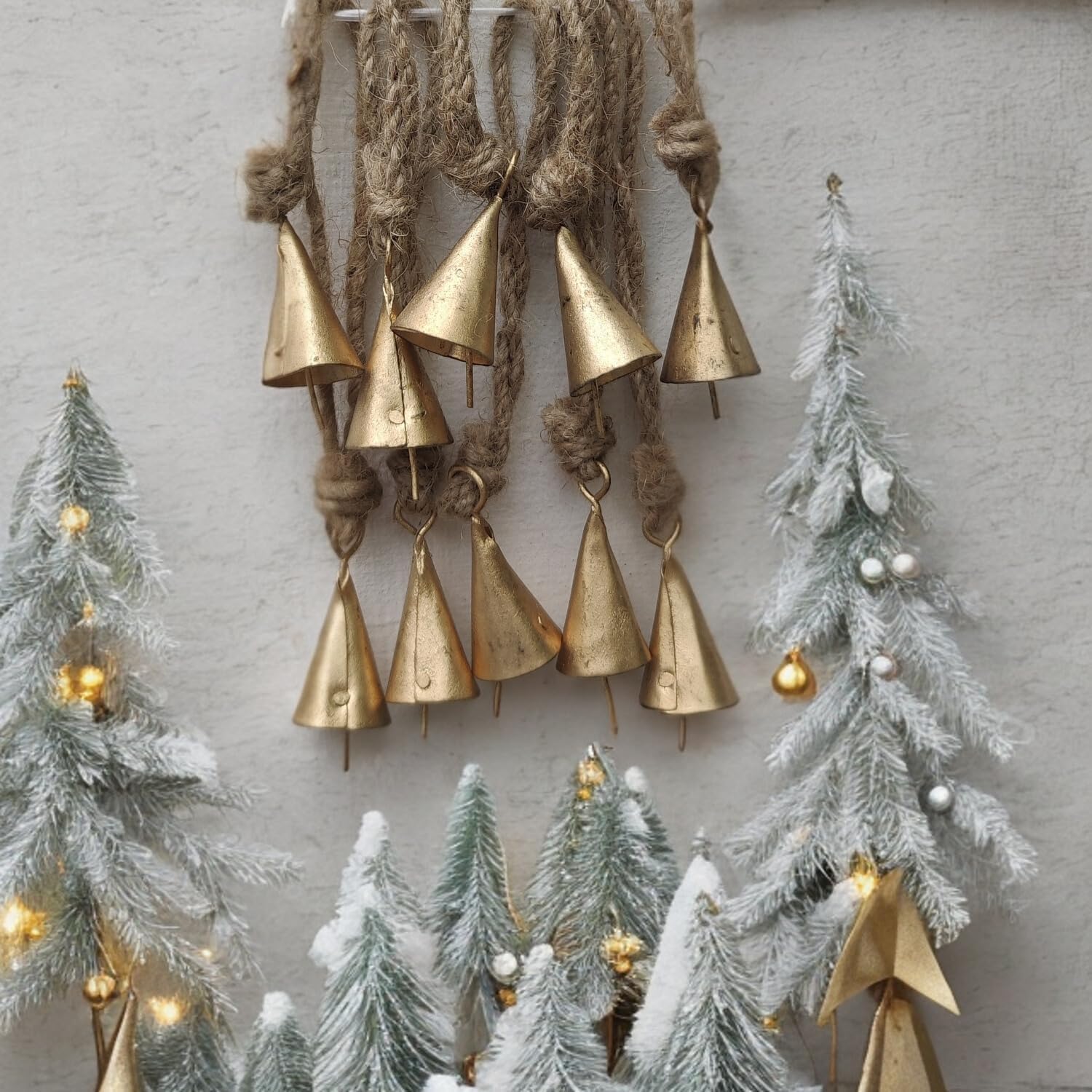 Rustic Metal Cow Bells with Jute Rope – 4 Cm Vintage Style, Christmas Décor, Pack of 10 - Image 4