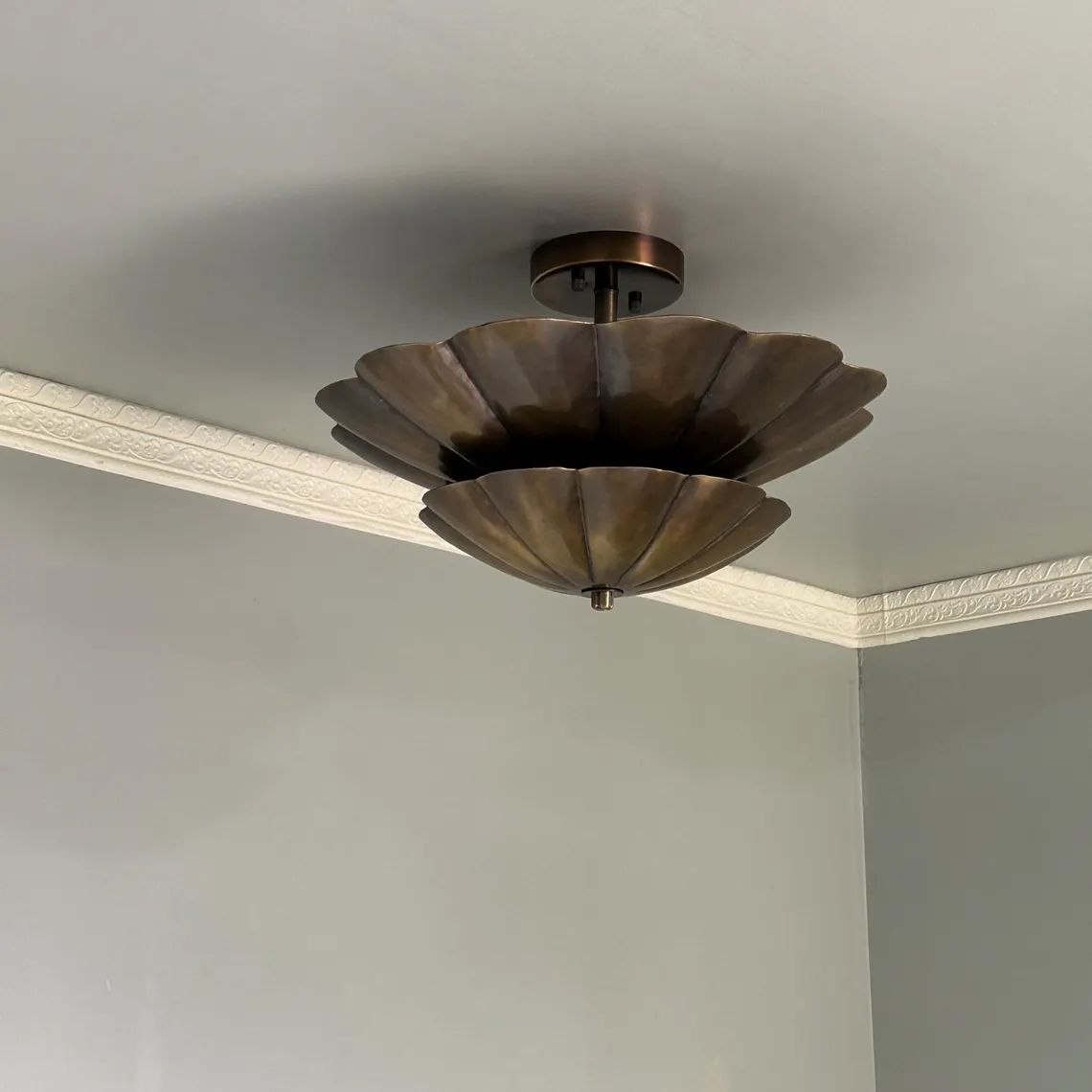 Vintage-Style Brass Ceiling Flush Mount Light – Flower Petal Design | Antique Finish Semi-Flush Fixture - Image 3